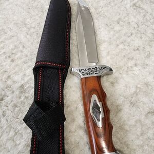 Stainless Steel Hunting Knife with Sheath